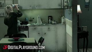 Digitalplayground - Riley Steele a nagy cicis világos szőke csaj