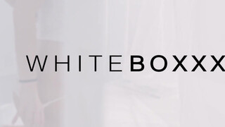 WHITEBOXXX - Sarah Kay gyengéd szexelése