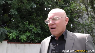 Sindee Dix az óriás keblű asszony